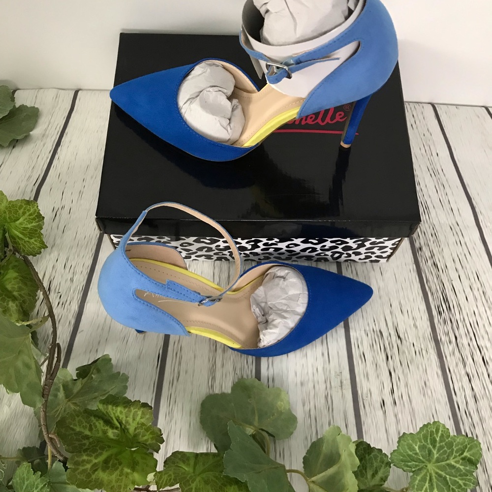 Anne Michelle Color-Block Pumps - Picture 2 of 3